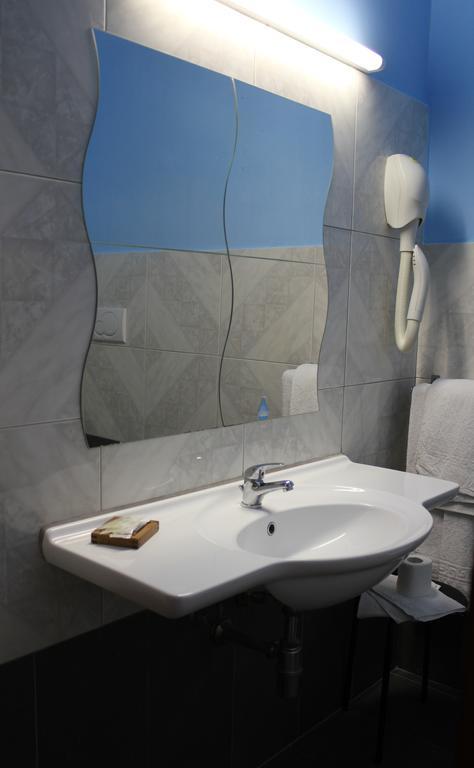 Hotel 106 Sellia Marina Extérieur photo