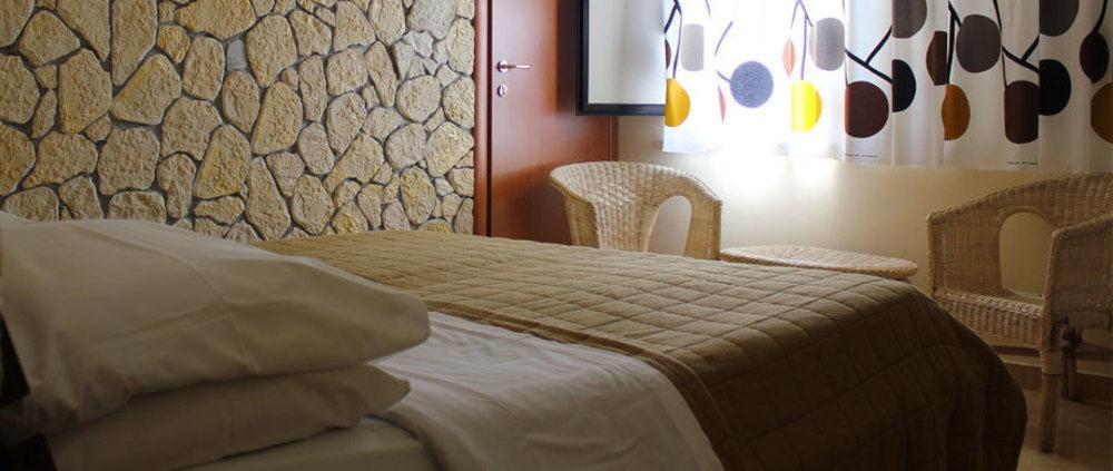 Hotel 106 Sellia Marina Extérieur photo